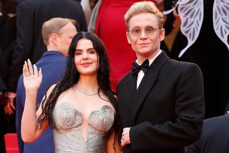 Matthias Schweighöfer und Ruby O. Fee legen eleganten Auftritt hin Matthias Schweighöfer und Ruby O. Fee legen eleganten Auftritt hin