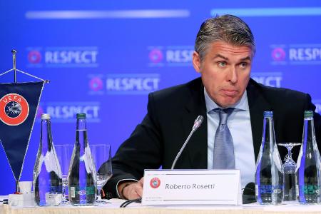 Videobeweis-Kommunikation: UEFA plant Neuerung bei EM Videobeweis-Kommunikation: UEFA plant Neuerung bei EM