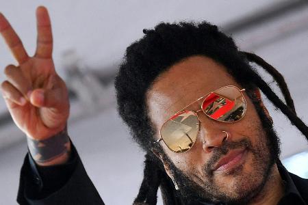 Lenny Kravitz spielt beim Champions-League-Finale Lenny Kravitz spielt beim Champions-League-Finale
