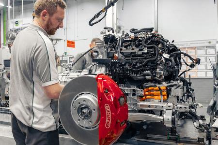 Bentley V8-PHEV-Antriebsstrang, V8-Motor