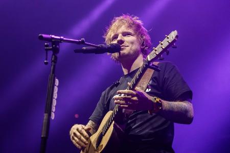 Ed Sheeran überrascht Musikstudenten mit Akustik-Perfomance Ed Sheeran überrascht Musikstudenten mit Akustik-Perfomance