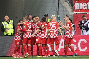 Mainz rettet sich: Henriksen lässt 05er jubeln