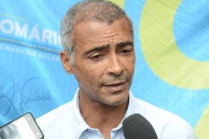Romario hofft vergeblich auf Einsatz