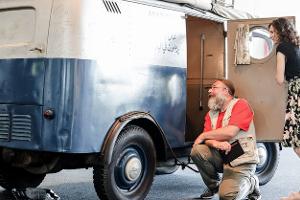 Oldtimer-Campingbusse aus dem Museum