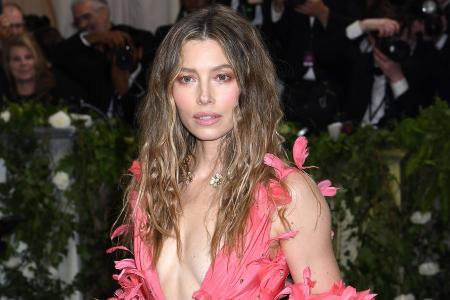 Sie macht kurzen Prozess: Jessica Biel überrascht mit neuer Frisur Sie macht kurzen Prozess: Jessica Biel überrascht mit neuer Frisur