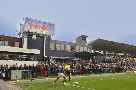 Kiel arbeitet an Erstligatauglichkeit des Holstein-Stadions Kiel arbeitet an Erstligatauglichkeit des Holstein-Stadions