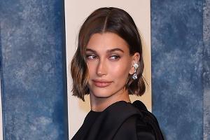 Fans vermuten: Hat Hailey Bieber den Namen ihres Babys verraten?