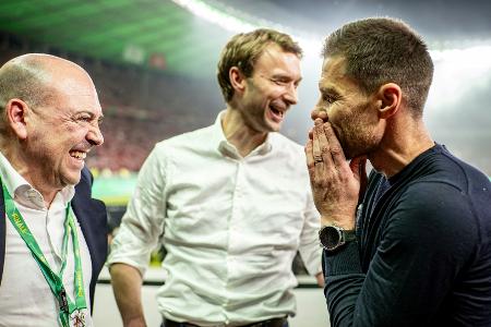 Bayer-Boss Carro gibt Party-Einblicke - Frimpong als DJ Bayer-Boss Carro gibt Party-Einblicke - Frimpong als DJ