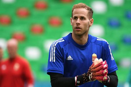 Gulacsi über DFB-Achse: Gulacsi über DFB-Achse: