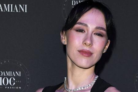 Romantische Fotos mit Preis: Mücken-Attacke auf Aurora Ramazzotti Romantische Fotos mit Preis: Mücken-Attacke auf Aurora Ramazzotti
