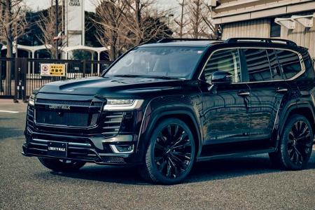 05/2024 Liberty Walk Breitbau Bodykit Toyota Land Cruiser 300 