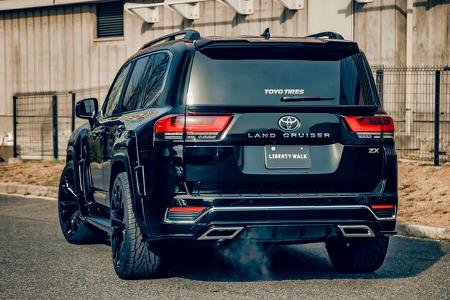 05/2024 Liberty Walk Breitbau Bodykit Toyota Land Cruiser 300 