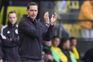 Toppmöller bleibt Eintracht-Trainer für kommende Saison