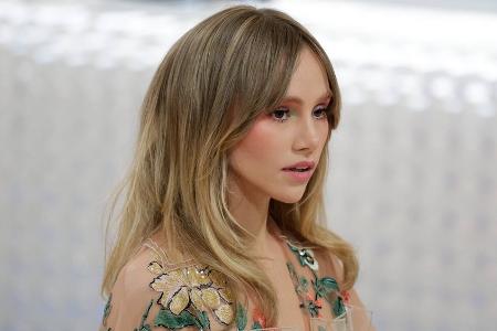 Märchenhaft schön: Der Beauty-Trend Sugar-Plum-Fairy-Make-up im Check Märchenhaft schön: Der Beauty-Trend Sugar-Plum-Fairy-Make-up im Check
