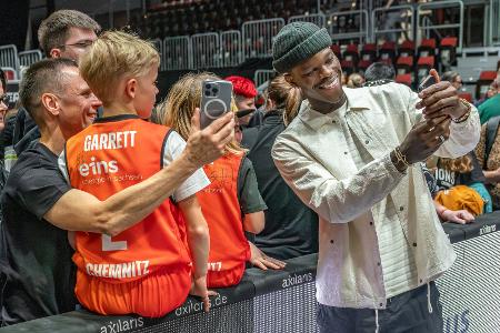 Weltmeister Schröder plötzlich Fußballer Weltmeister Schröder plötzlich Fußballer
