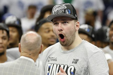 Dallas Mavericks erstmals seit 13 Jahren im NBA-Finale Dallas Mavericks erstmals seit 13 Jahren im NBA-Finale