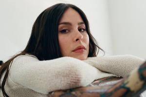 Lena Meyer-Landrut: Das steckt hinter dem Albumtitel "Loyal To Myself"