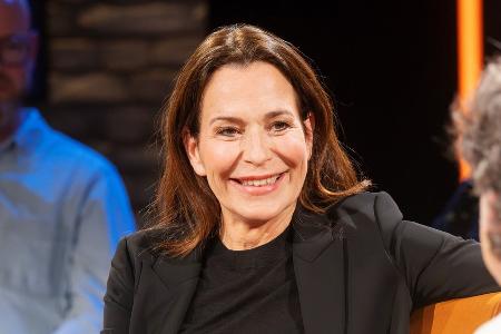 Erster TV-Auftritt von Anne Will: Hat sie das Rampenlicht vermisst? Erster TV-Auftritt von Anne Will: Hat sie das Rampenlicht vermisst?