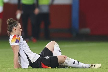 DFB-Frauen: Hegering erleidet Muskelverletzung in der Wade DFB-Frauen: Hegering erleidet Muskelverletzung in der Wade