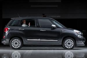 Fiat 500 L Papamobil von 2015
