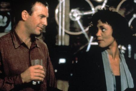 Kevin Costner: Dieses Versprechen gab er einst Whitney Houston Kevin Costner: Dieses Versprechen gab er einst Whitney Houston