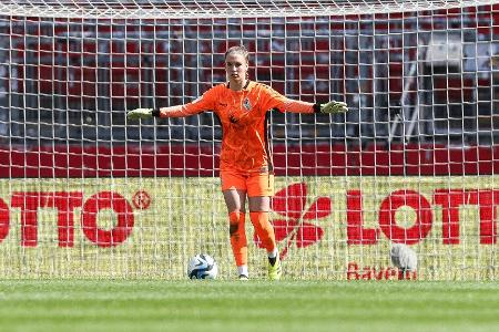 Bayern-Frauen verpflichten Mahmutovic Bayern-Frauen verpflichten Mahmutovic