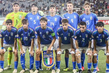 Milan-Talent Camarda überragt: Italiens U17 holt EM-Titel Milan-Talent Camarda überragt: Italiens U17 holt EM-Titel