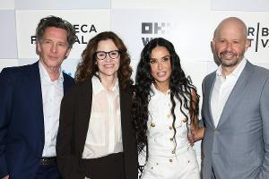 Demi Moore feiert mit "Two and a Half Men"-Star Jon Cryer
