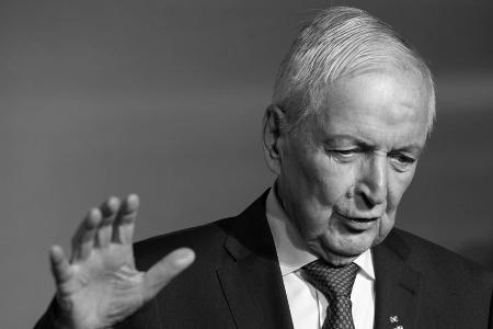 CDU-Politiker Klaus Töpfer mit 85 Jahren gestorben CDU-Politiker Klaus Töpfer mit 85 Jahren gestorben