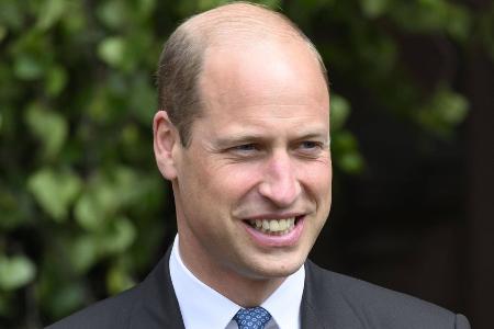 Prinz William witzelt über seine Prinz William witzelt über seine
