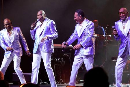 Harte Vorwürfe von Alexander Morris: Four-Tops-Sänger verklagt Klinik Harte Vorwürfe von Alexander Morris: Four-Tops-Sänger verklagt Klinik