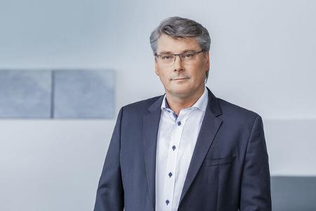 Interview mit Knaus Geschäftsführer Gerd Adamietzki Interview mit Knaus Geschäftsführer Gerd Adamietzki