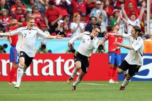 Auftaktspiele bei Heimturnieren: Breitner, Brehme, Lahm