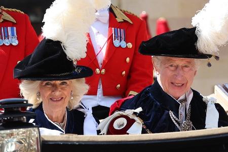 Charles III. und Camilla nehmen an traditioneller Prozession teil Charles III. und Camilla nehmen an traditioneller Prozession teil