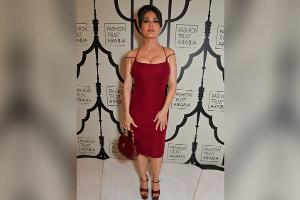 Auftritt in London: Salma Hayek glänzt in Rot