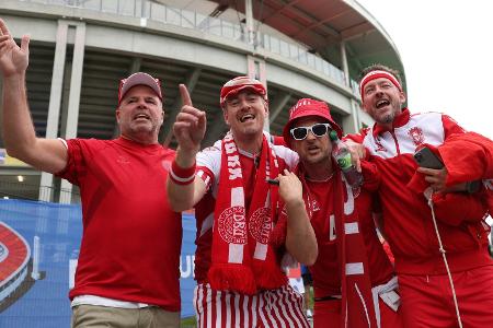 Das Dach ist zu: England gegen Dänemark im Trockenen Das Dach ist zu: England gegen Dänemark im Trockenen