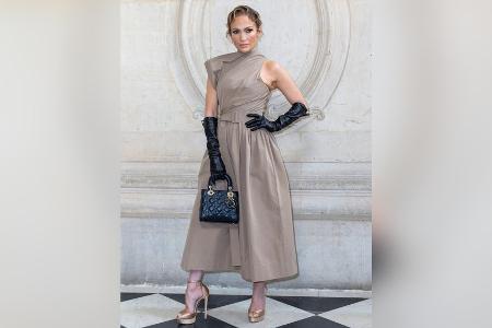 Jennifer Lopez ohne Ben Affleck in der Stadt der Liebe Jennifer Lopez ohne Ben Affleck in der Stadt der Liebe