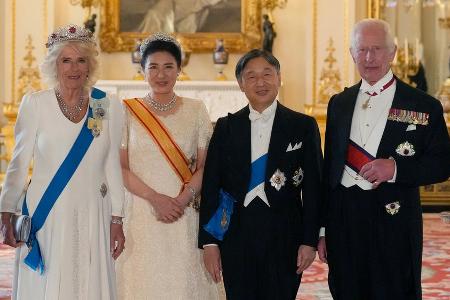 Camilla und Charles empfangen Japans Kaiserpaar zum Staatsbankett