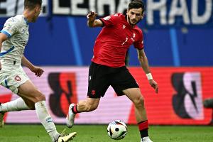 Kwarazchelia: Ein Sieg - und Ronaldos Trikot