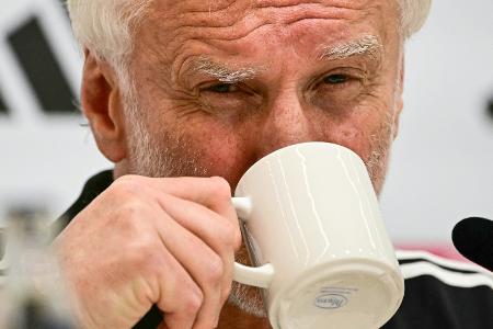 Völler verkündet Anton-Wechsel - oder doch nicht? Völler verkündet Anton-Wechsel - oder doch nicht?