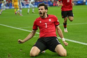 Georgiens Star Kwarazchelia: Erst Siegtor, dann Ronaldo-Trikot