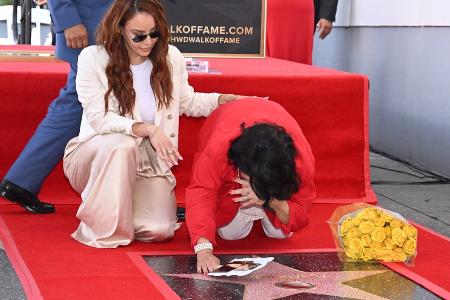 Sängerin Jenni Rivera erhält posthum Stern auf dem Sängerin Jenni Rivera erhält posthum Stern auf dem