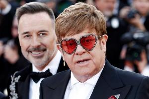 Elton John will nur noch für seine Teenager-Söhne da sein
