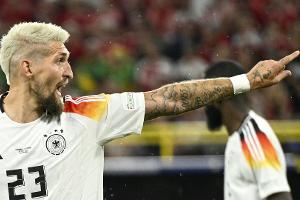 "Zu einfach..." DFB-Quintett mit lässigem Büro-Kick
