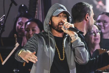 Rapper Eminem kündigt sein neues Album mit einem Horrorvideo an Rapper Eminem kündigt sein neues Album mit einem Horrorvideo an