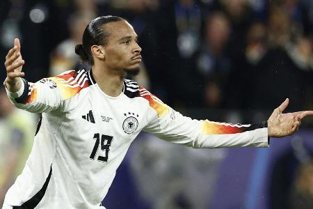 Sane lacht: Sane lacht: