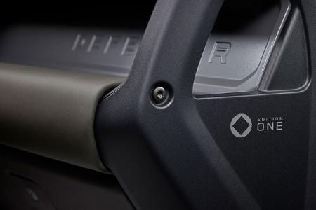 Land Rover Defender Octa
