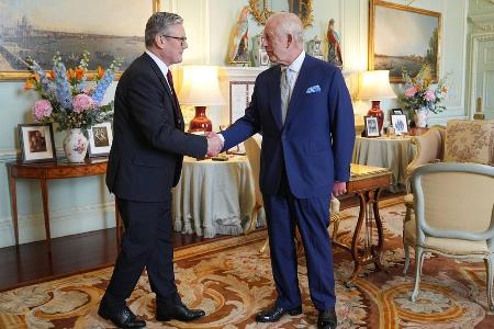 König Charles ernennt Keir Starmer zum neuen Premierminister König Charles ernennt Keir Starmer zum neuen Premierminister