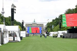 Nach Sturmböen in Berlin: Fanzonen öffnen wieder