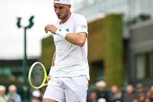 Struff verpasst Überraschung gegen Medwedew